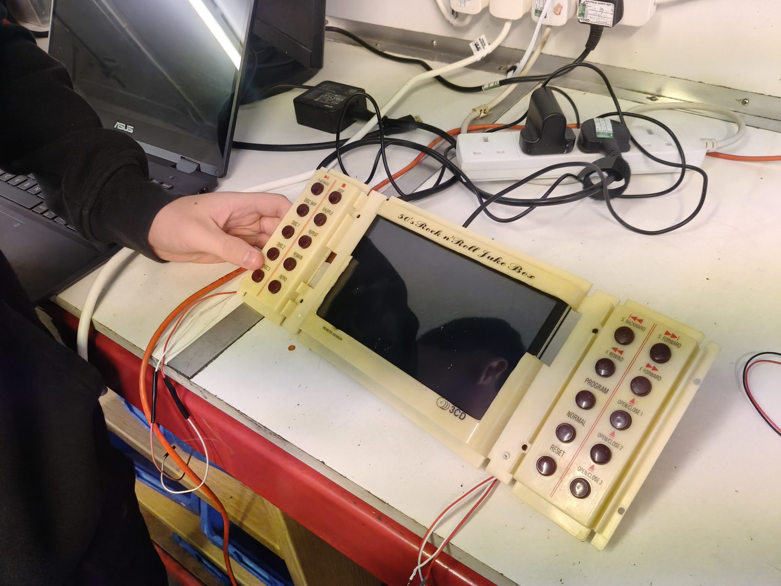 Precision and Problem-Solving: Thomas’s Work on the Jukebox Project