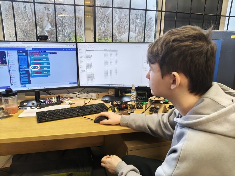 Coding and Connectivity: TE Explores Bluetooth with the Micro:bit